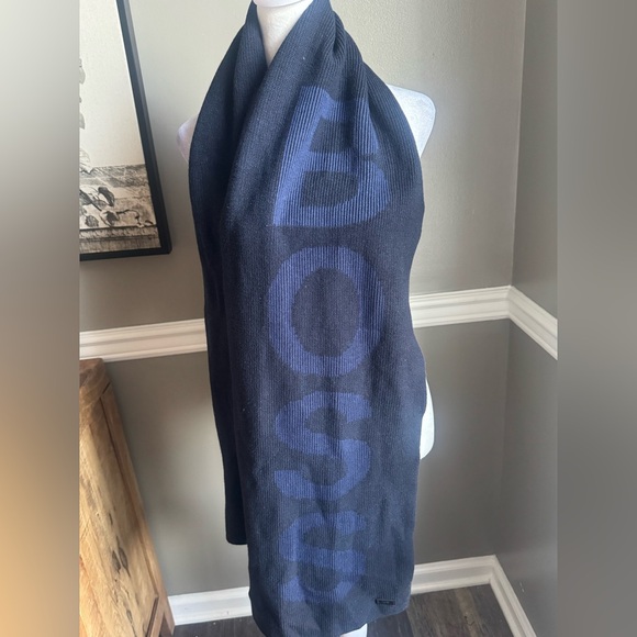 NWT Hugo Boss Nebbio Logo Wool-Blend Logo Knit Scarf Dark BlueUnisex Navy